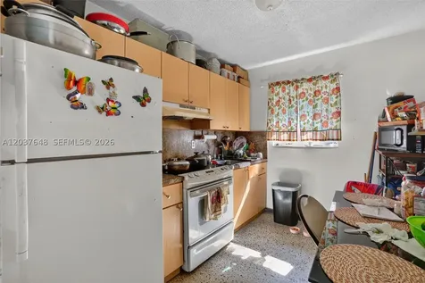 450 SW 9th Street Miami FL 33130