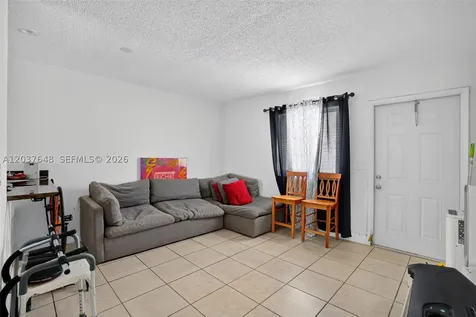 450 SW 9th Street Miami FL 33130
