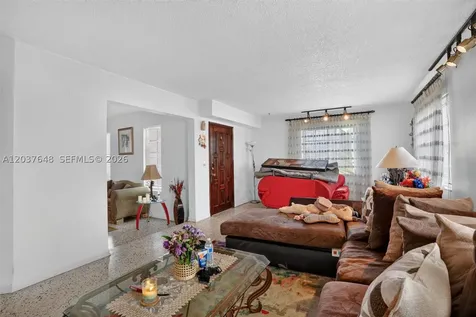 450 SW 9th Street Miami FL 33130