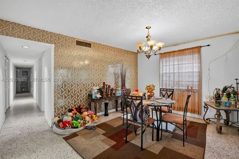 450 SW 9th Street Miami FL 33130