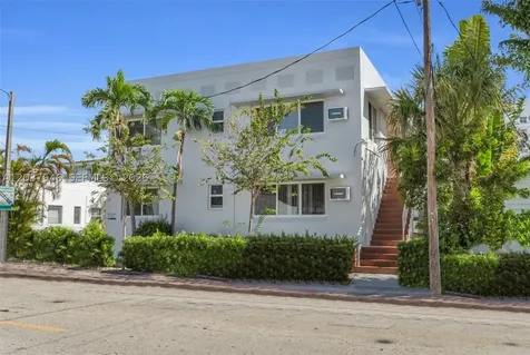 7619 Abbott Avenue Miami Beach FL 33141
