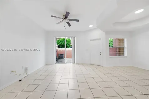 642 SW 106th Avenue Pembroke Pines FL 33025