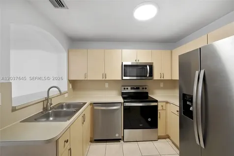 642 SW 106th Avenue Pembroke Pines FL 33025