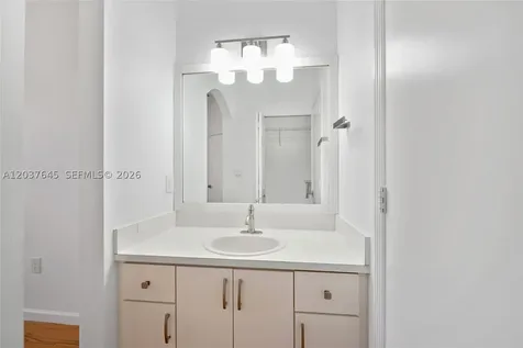 642 SW 106th Avenue Pembroke Pines FL 33025