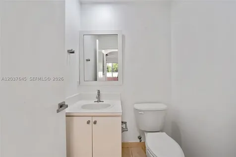 642 SW 106th Avenue Pembroke Pines FL 33025