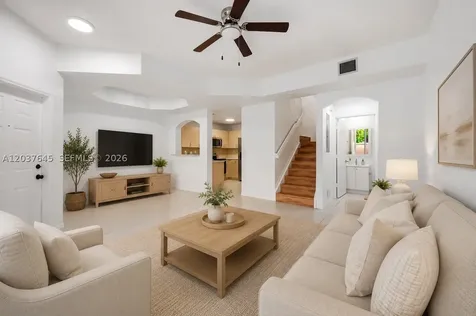 642 SW 106th Avenue Pembroke Pines FL 33025