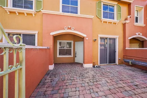 642 SW 106th Avenue Pembroke Pines FL 33025