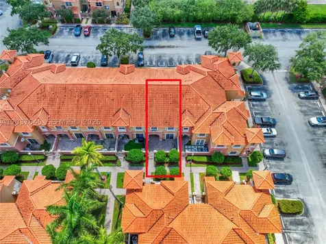 642 SW 106th Avenue Pembroke Pines FL 33025