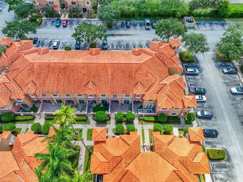 642 SW 106th Avenue Pembroke Pines FL 33025