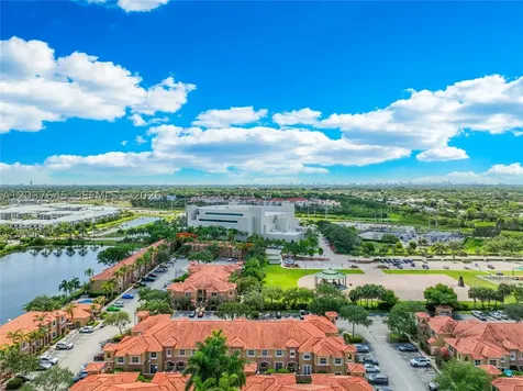 642 SW 106th Avenue Pembroke Pines FL 33025