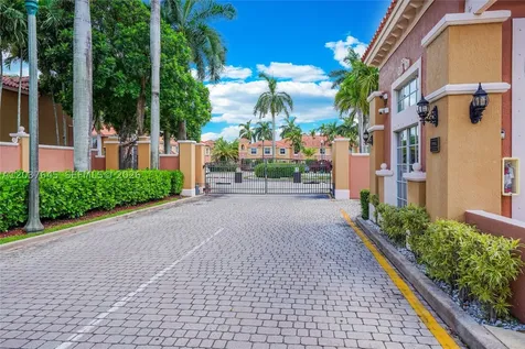 642 SW 106th Avenue Pembroke Pines FL 33025