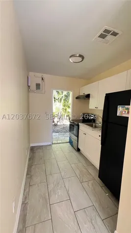 706 SW 4th Terrace Dania Beach FL 33004
