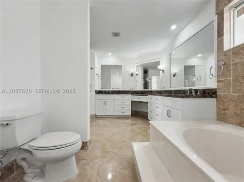 4725 NW 104th Avenue Doral FL 33178