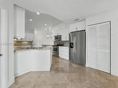 4725 NW 104th Avenue Doral FL 33178