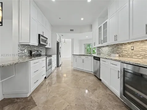 4725 NW 104th Avenue Doral FL 33178