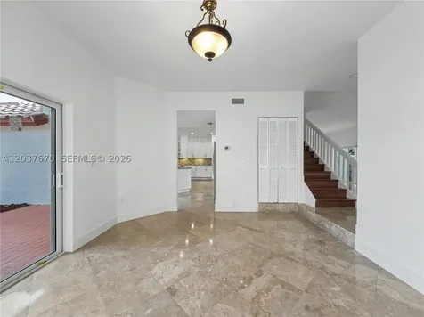 4725 NW 104th Avenue Doral FL 33178
