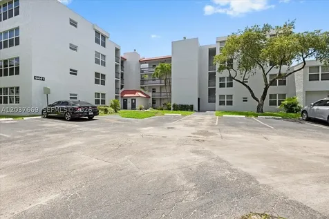 9441 Evergreen Place Davie FL 33324