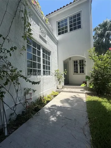 912 Euclid Avenue Miami Beach FL 33139