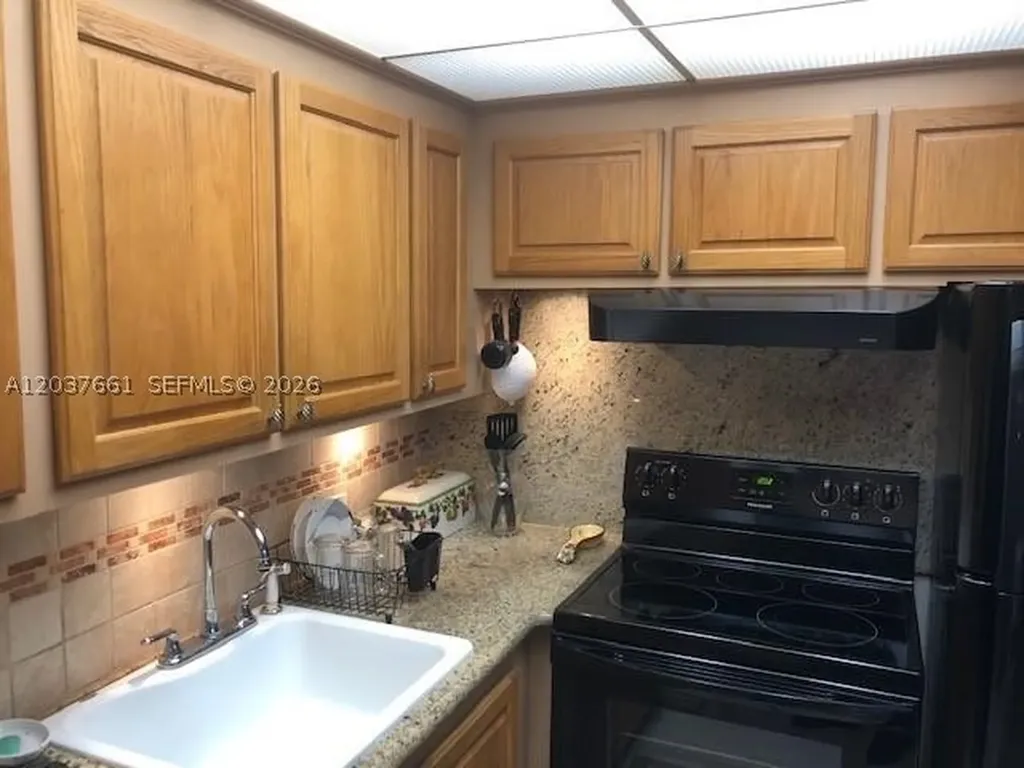 366 Brighton I Boca Raton FL 33434
