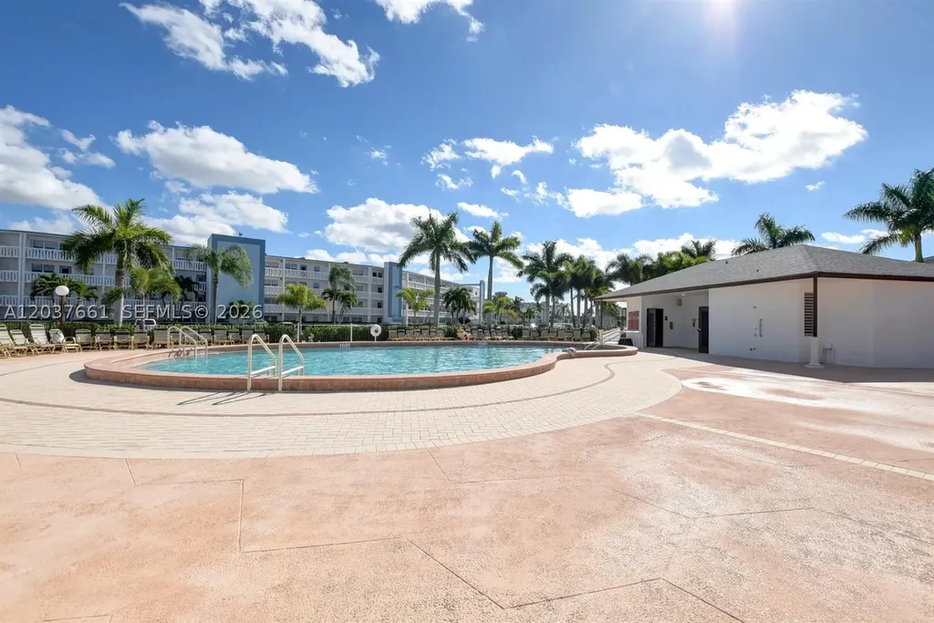 366 Brighton I Boca Raton FL 33434