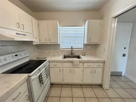 7505 SW 82nd Street Miami FL 33143
