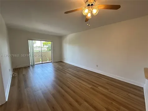 7505 SW 82nd Street Miami FL 33143
