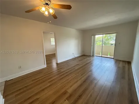 7505 SW 82nd Street Miami FL 33143