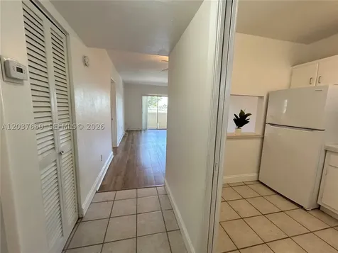 7505 SW 82nd Street Miami FL 33143