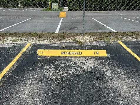 7505 SW 82nd Street Miami FL 33143