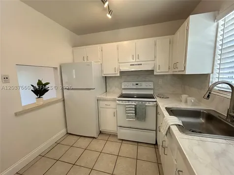 7505 SW 82nd Street Miami FL 33143
