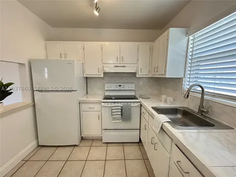 7505 SW 82nd Street Miami FL 33143
