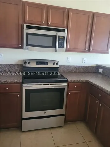 3537 W 89th Place Hialeah FL 33018