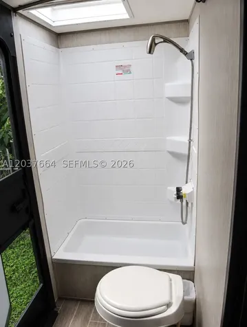 735 NE 162nd Street Miami FL 33162