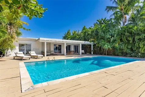 8220 Hawthorne Avenue Miami Beach FL 33141