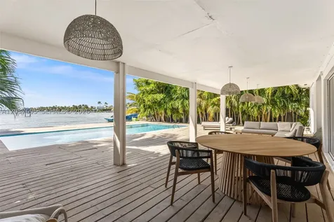 8220 Hawthorne Avenue Miami Beach FL 33141