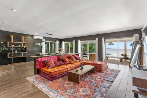 8220 Hawthorne Avenue Miami Beach FL 33141