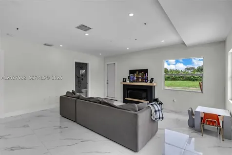 20304 SW 186th Street Miami FL 33187