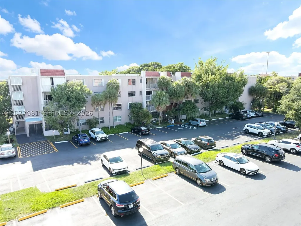 8405 NW 8th Street Miami FL 33126