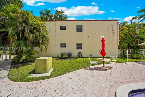 301 N Pine Island Road Plantation FL 33324