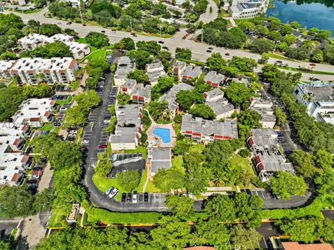 301 N Pine Island Road Plantation FL 33324