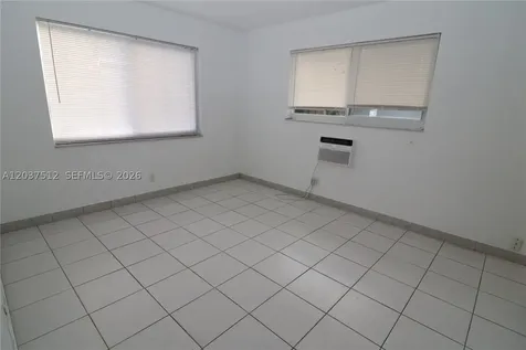 59 NW 37th Street Oakland Park FL 33309