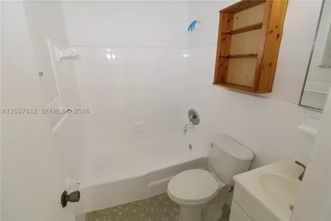 59 NW 37th Street Oakland Park FL 33309