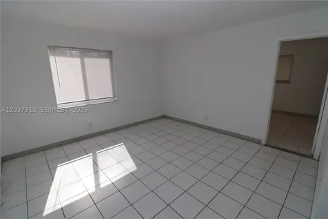 59 NW 37th Street Oakland Park FL 33309