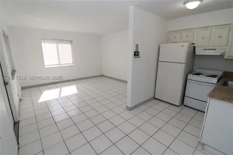59 NW 37th Street Oakland Park FL 33309