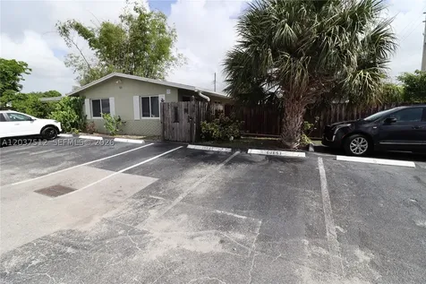 59 NW 37th Street Oakland Park FL 33309