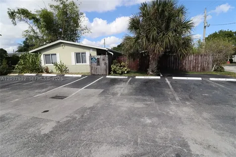 59 NW 37th Street Oakland Park FL 33309