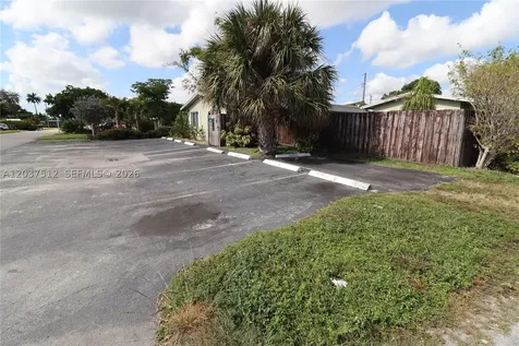 59 NW 37th Street Oakland Park FL 33309