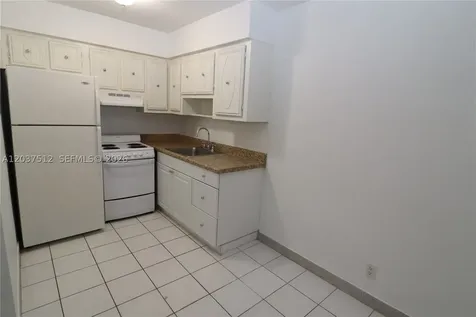 59 NW 37th Street Oakland Park FL 33309