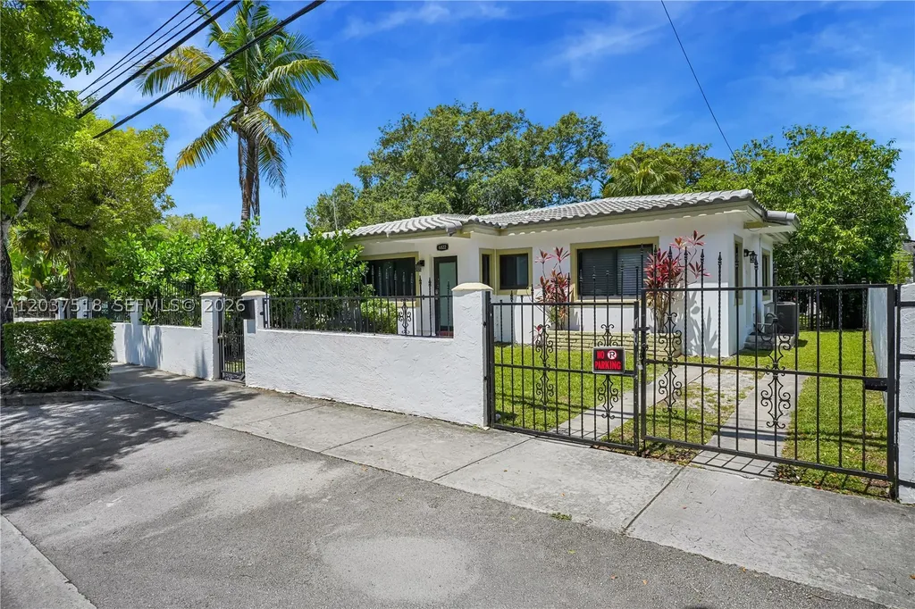 6822 NE 5th Avenue Miami FL 33138