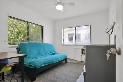 6822 NE 5th Avenue Miami FL 33138
